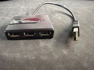 Hub USB AmazonBasics 4 Puertos