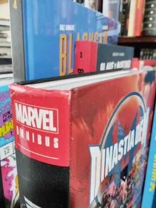 Marvel omnibus dinastía de m