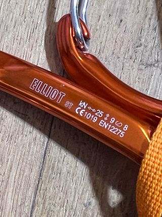 Kit de Escalada: Arnês Singing Rock + Cintas Expre