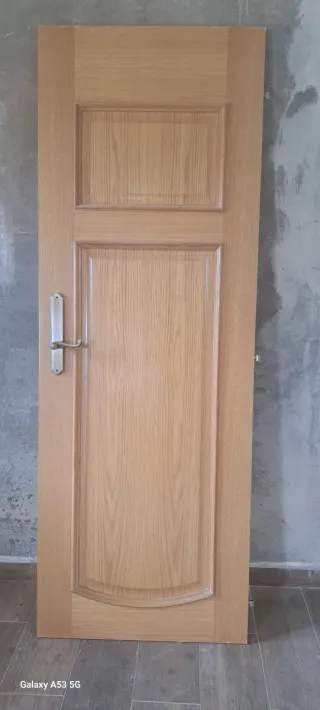 Puertas de madera color roble