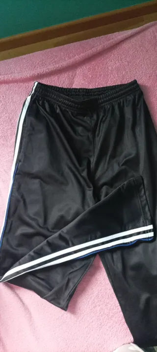 Pantalón deportivo estilo Adidas hombre negro