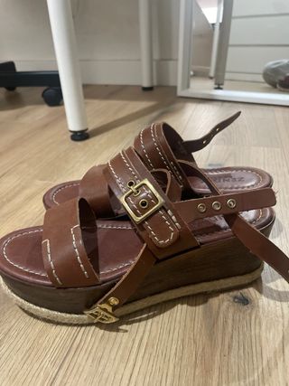 Sandalias de plataforma marrones