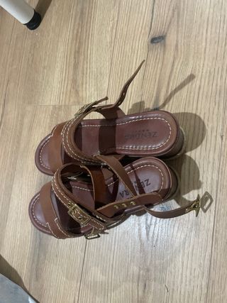 Sandalias de plataforma marrones