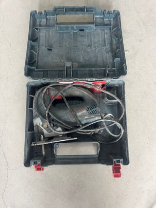 Sierra de calar Bosch con maletín