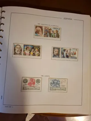 Álbum de Sellos nuevos España 1979-83