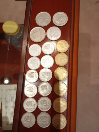 Lote de Monedas Pesetas y otras