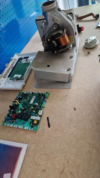 Despiece Caldera Saunier Duval Themafast F 30 E H-