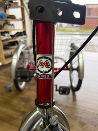 Triciclo Monty Clásico Rojo