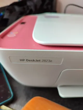 Impresora HP DeskJet 2823e Rosa