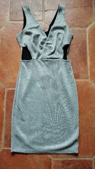 Vestido plateado brillante Cut-out