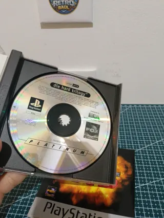 Jungla de Cristal Trilogía PS1 Platinum