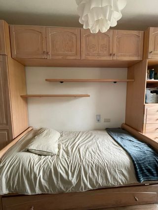Dormitorio puente madera + cama nido
