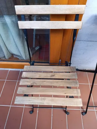 Mesa y 2 Sillas Plegables Exterior Todo 30€