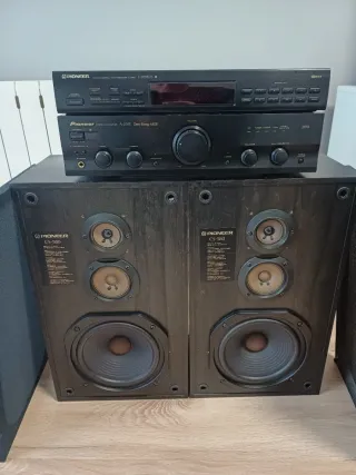 Amplificador Estéreo Pioneer A-209R Negro