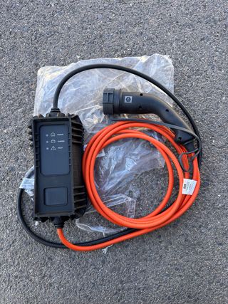 Cable Cargador EV Portátil del grupo PSA