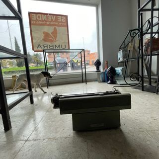 Máquina de escribir Hispano Olivetti