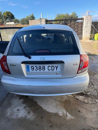 KIA Rio 2004