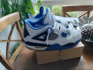 Nike Jordan 4 Motorsport Talla 43