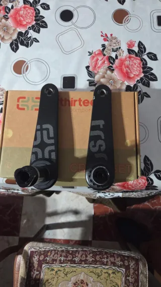 Bielas e*thirteen TRS Race Carbon