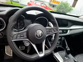 Alfa Romeo Stelvio 2021