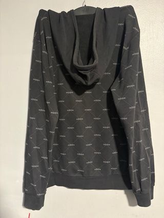 Sudadera Adidas Negra con Logo Repetido