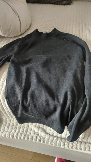 2 Camisetas térmicas blancas y negras