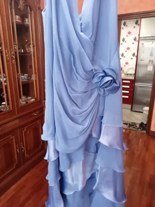 Vestido fiesta azul.
