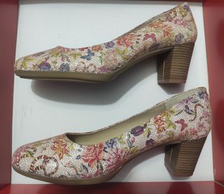 Zapatos salón NIZA estampado floral T39.