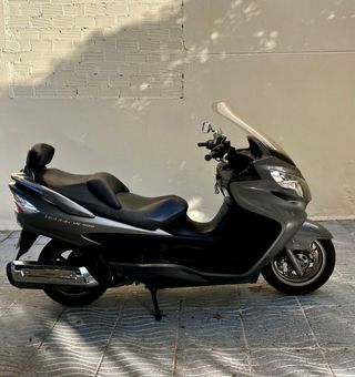 SUZUKI BURGMAN 400