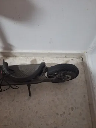 Patinete Eléctrico con Cargador