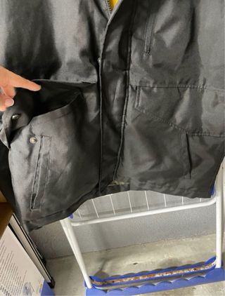 Chaqueta Jack&Jones Negra con Forro Amarillo