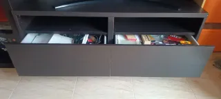 Mueble TV Besta Ikea Madera Metal Negro