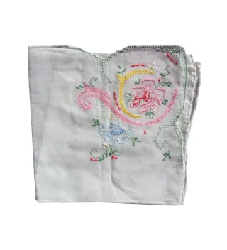 2 pañuelos señora bordados con vainica. Antiguos