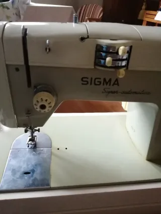 Máquina de coser Sigma