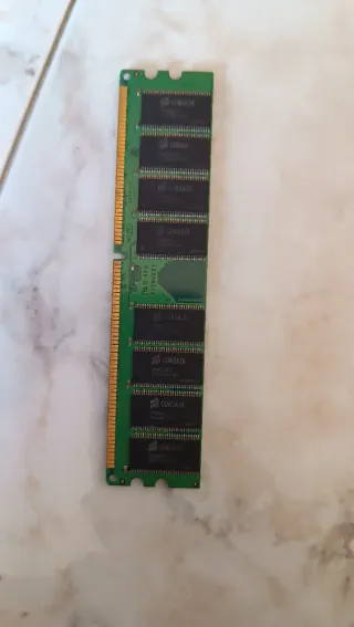 Corsair ValueSelect 1GB DDR1 RAM