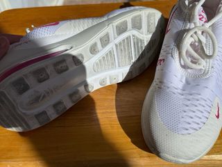 Nike Air Max 270 Mujer Rosa y Blanco