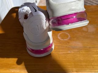 Nike Air Max 270 Mujer Rosa y Blanco