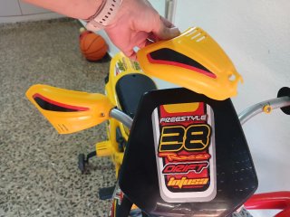 Moto Eléctrica Infantil Injusa Drift ZX