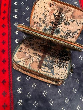 Estuche Anelke estilo japonés