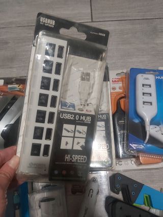Lote con 42 piezas Cargadores, Ladrón USB, Ratones