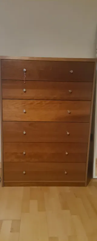 Cómoda de madera con 6 cajones