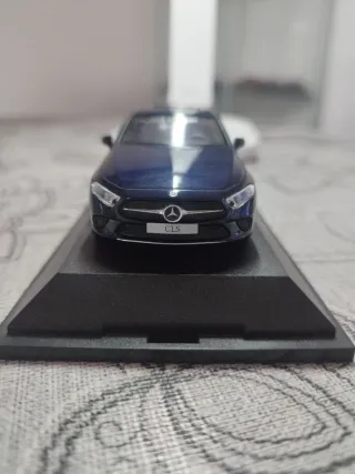 Mercedes-Benz CLS 1/43