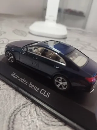 Mercedes-Benz CLS 1/43