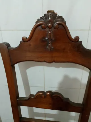 Juego de 4 Sillas Antiguas para restaurar