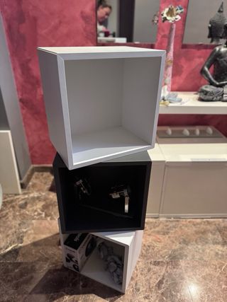 Cubo EKET blanco y gris IKEA