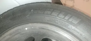 Gomas llantas tapa cubo, retrovisor y paragolpe