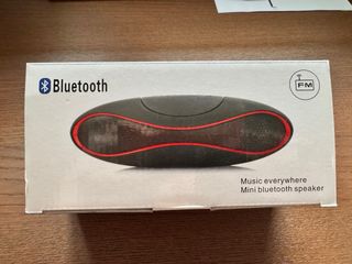 Altavoz Bluetooth Blanco y Rojo