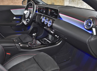 Mercedes-Benz Clase CLA 200- 2020