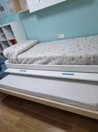 Habitación juvenil con cama nido