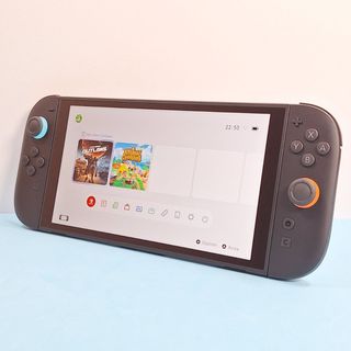 Nintendo Switch 2 con Custodia e Scatola